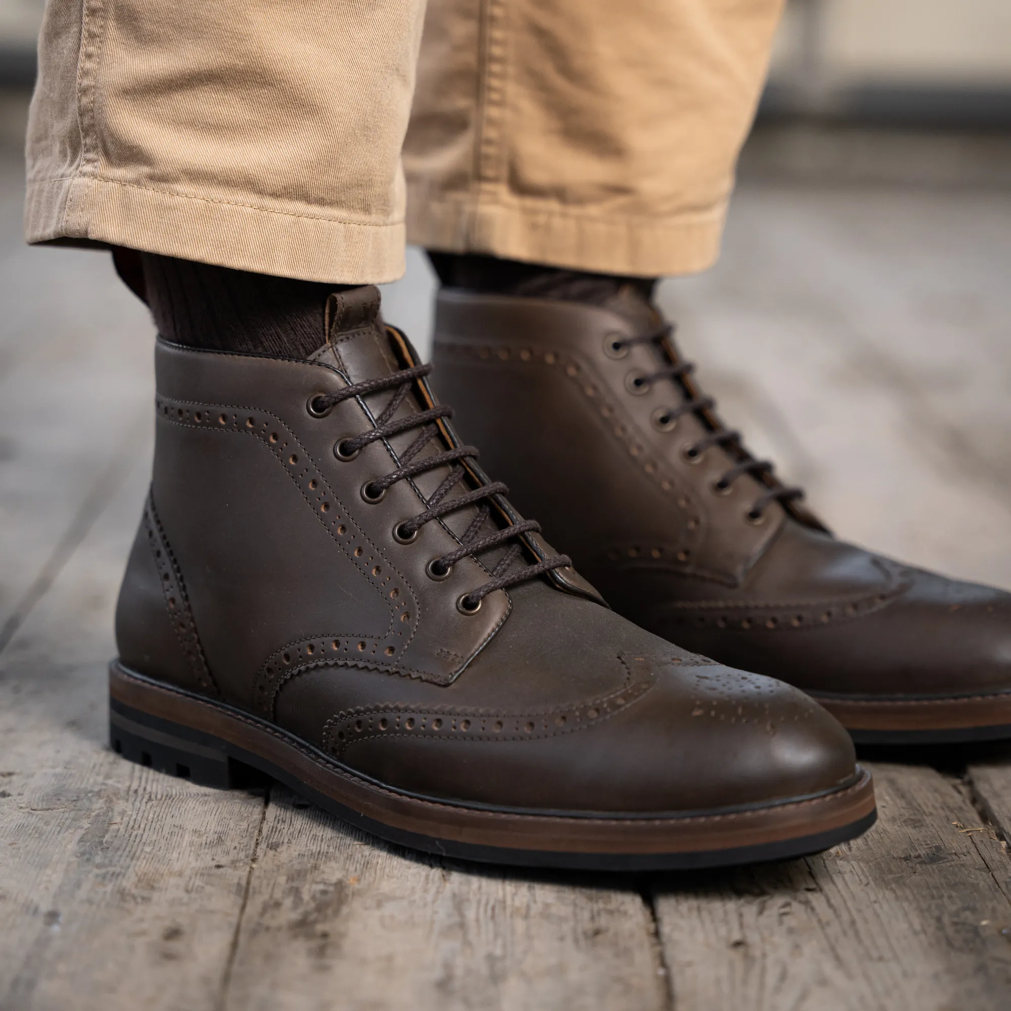 BAYLEY // BROWN DISTRESSED - Image 4