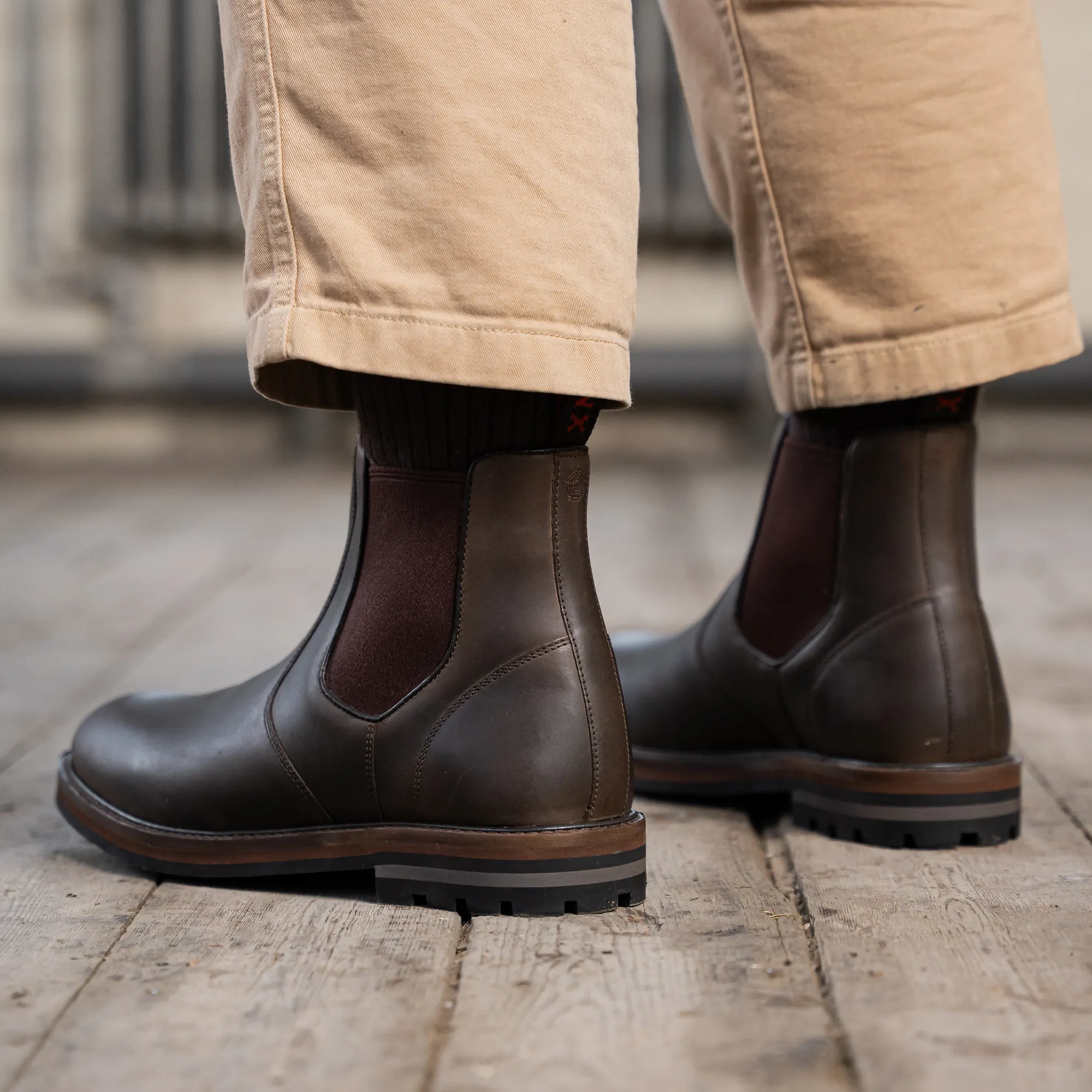 HOGHTON // BROWN DISTRESSED - Image 6