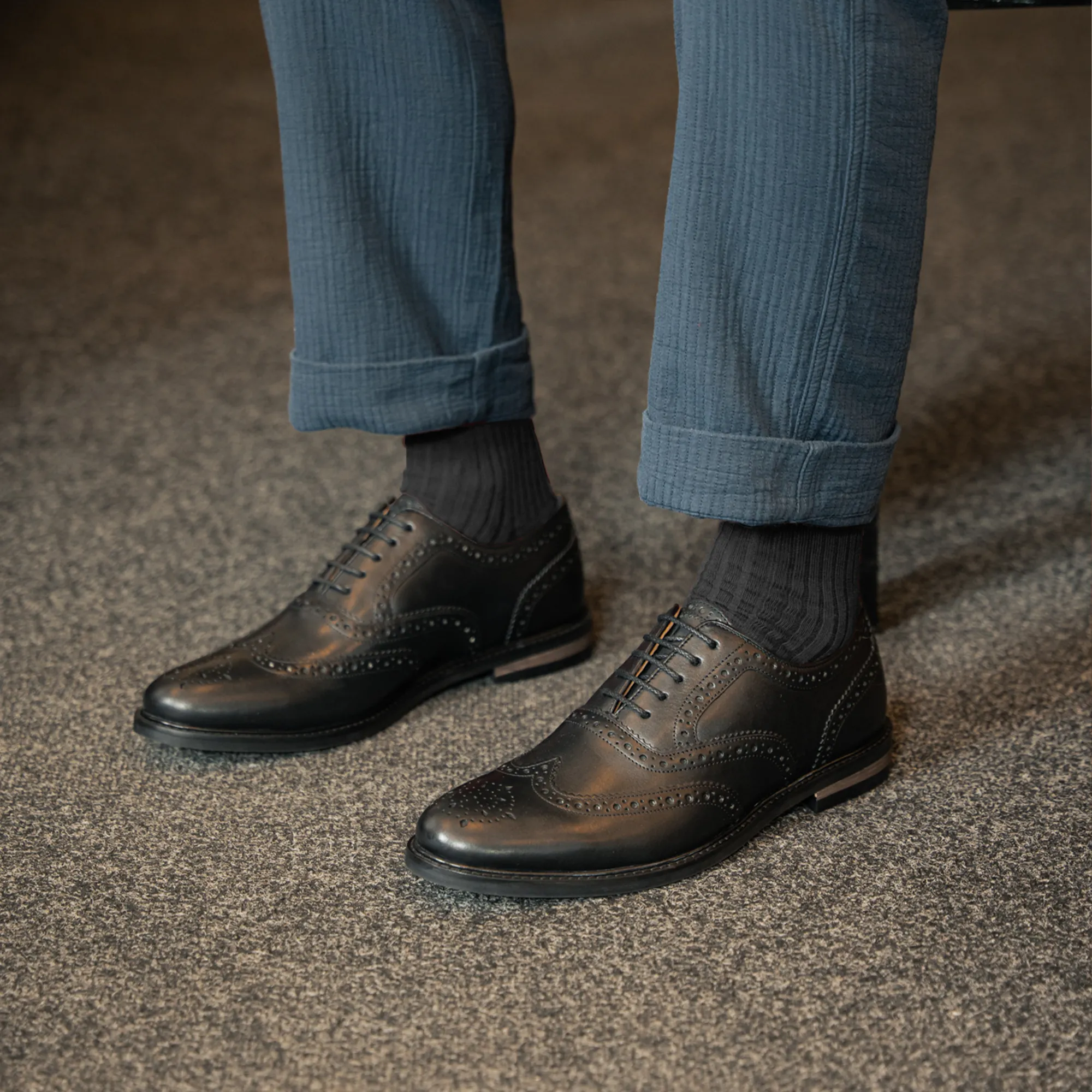 SHIREBURN // BLACK - Image 3