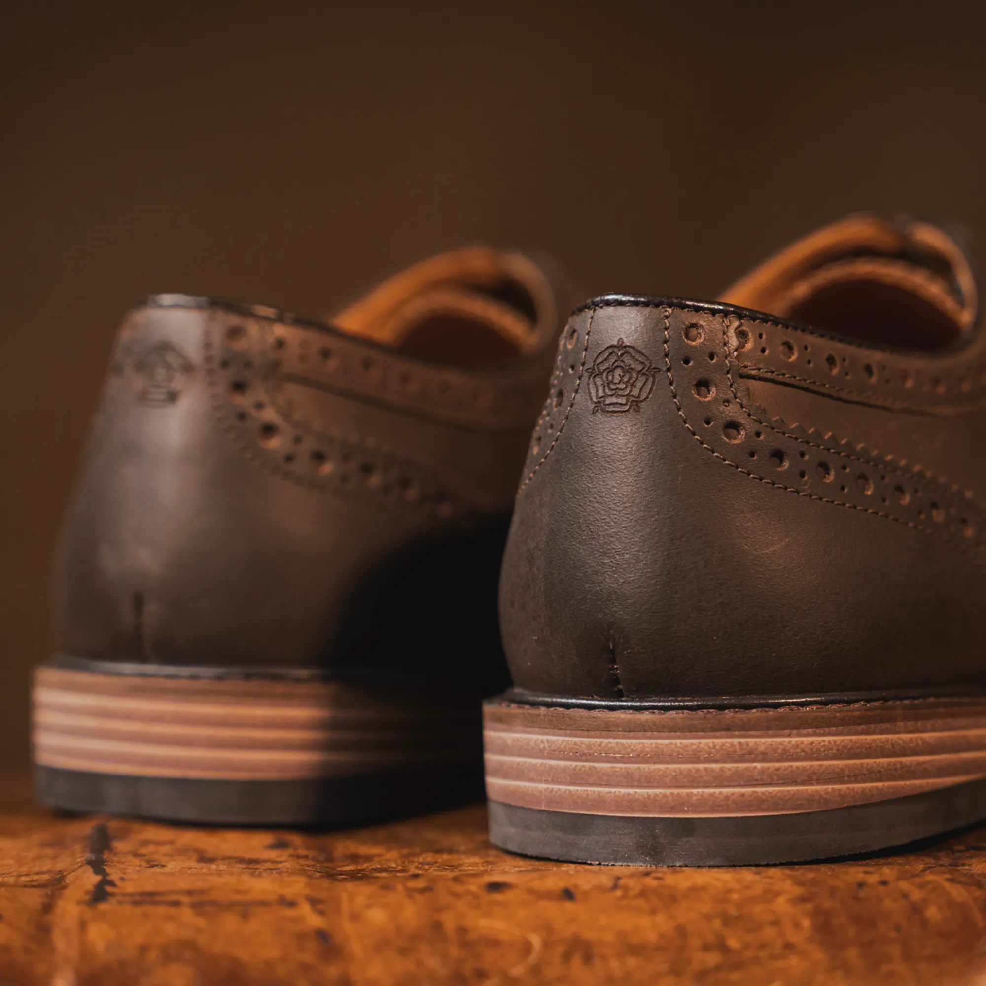 SHIREBURN // BROWN DISTRESSED - Image 5