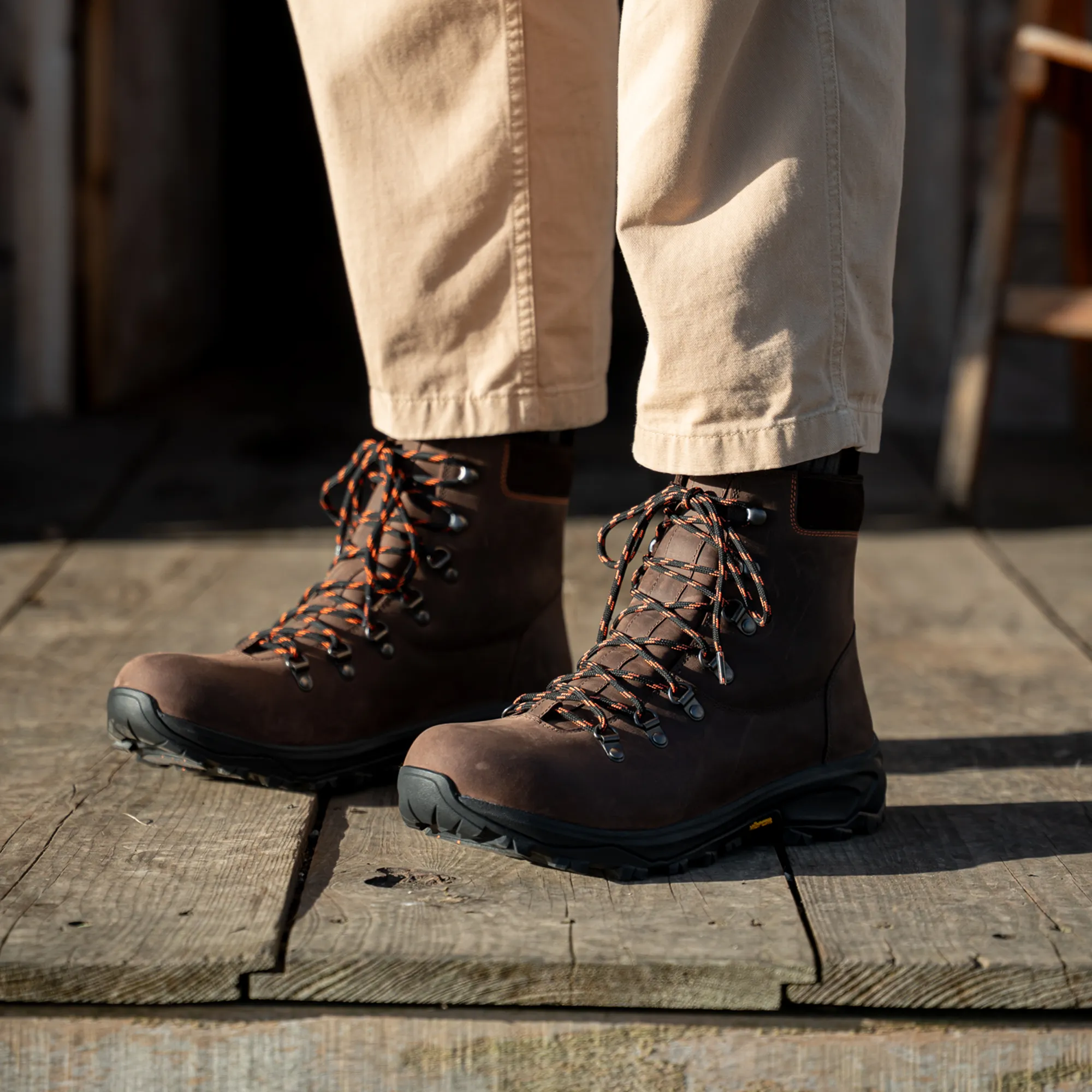 TWISTON // BROWN DISTRESSED - Image 3
