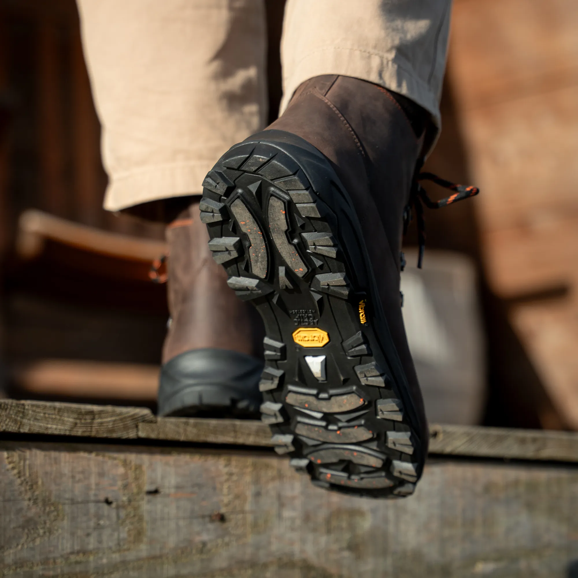TWISTON // BROWN DISTRESSED - Image 5