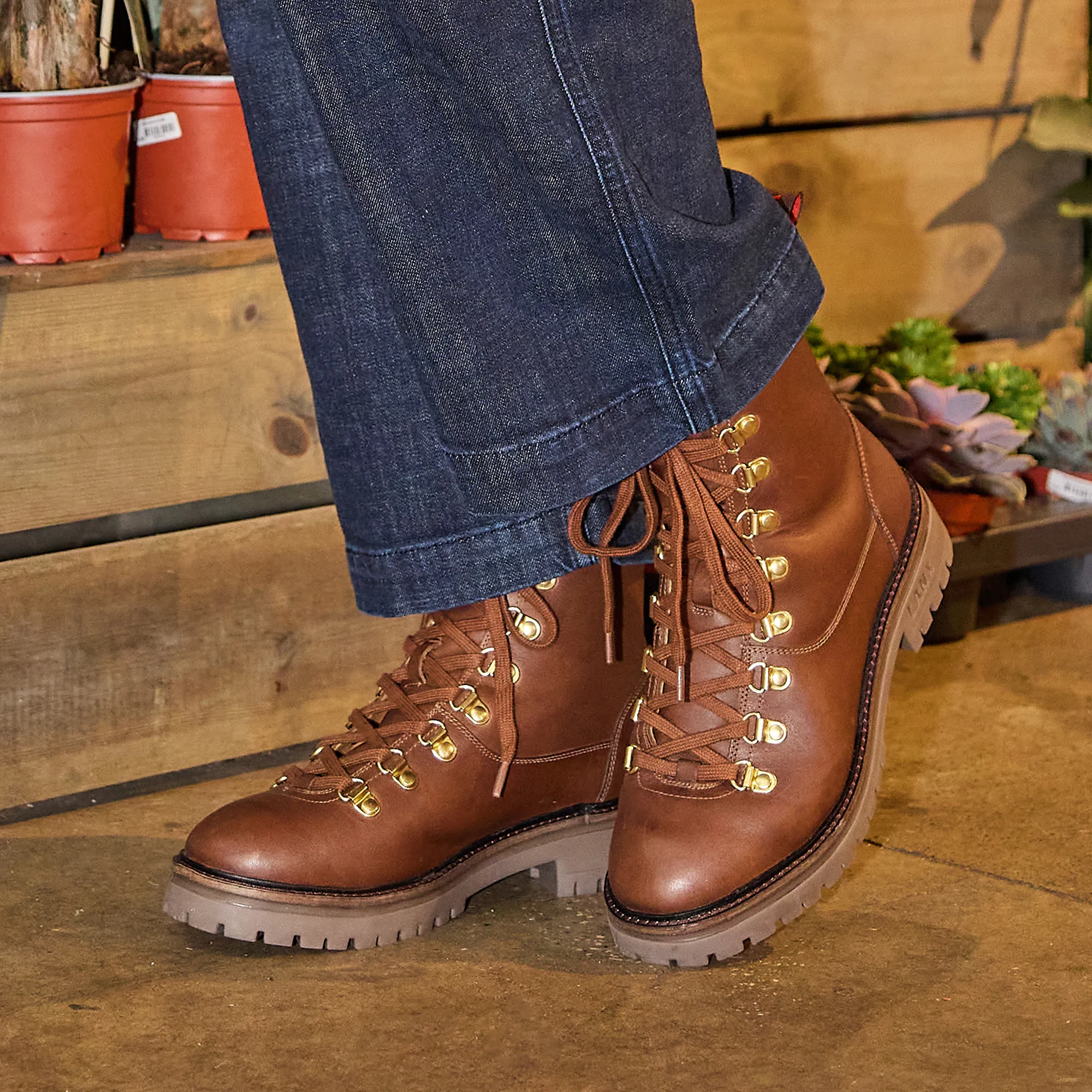 WHALLEY / CONKER DISTRESSED - Image 3